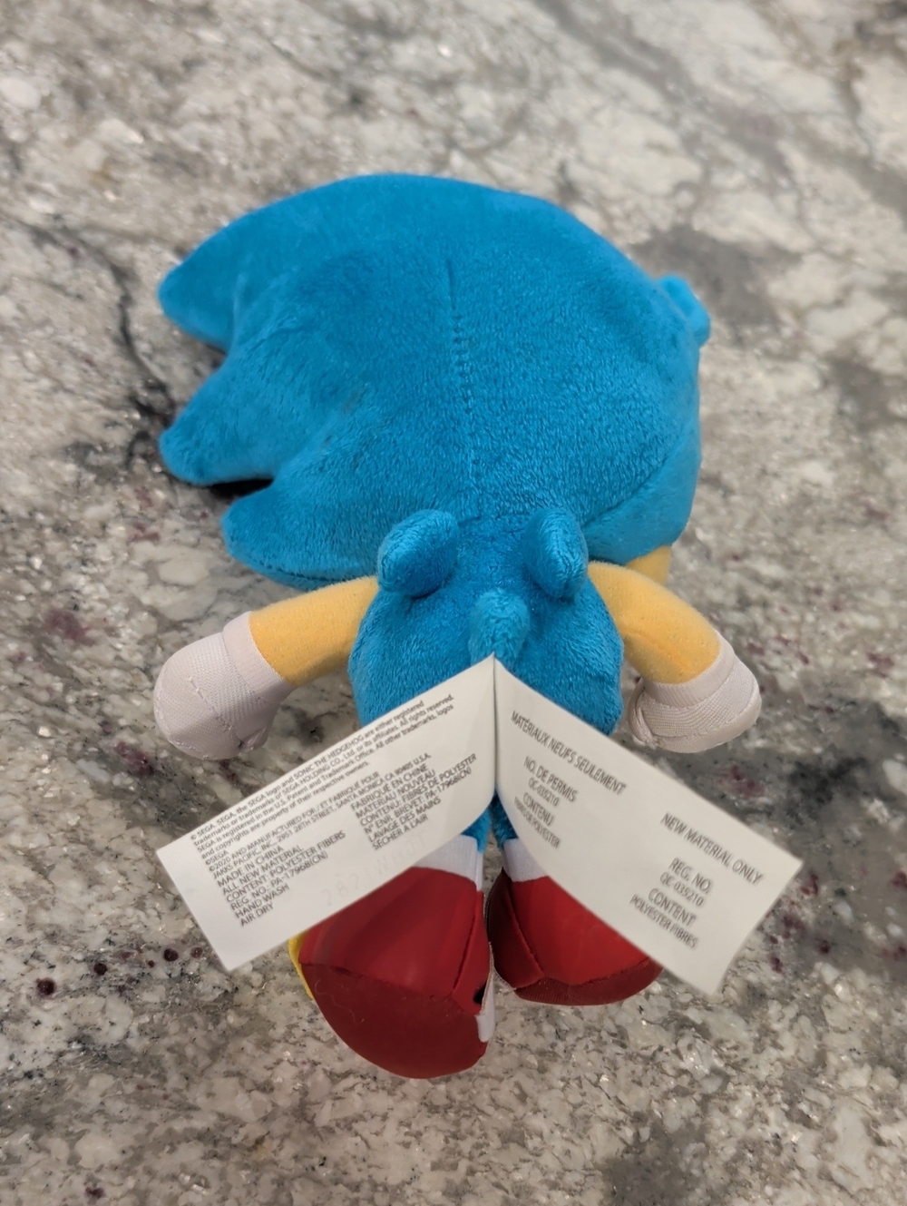Sonic The Hedgehog Plush - Picture 2 of 4